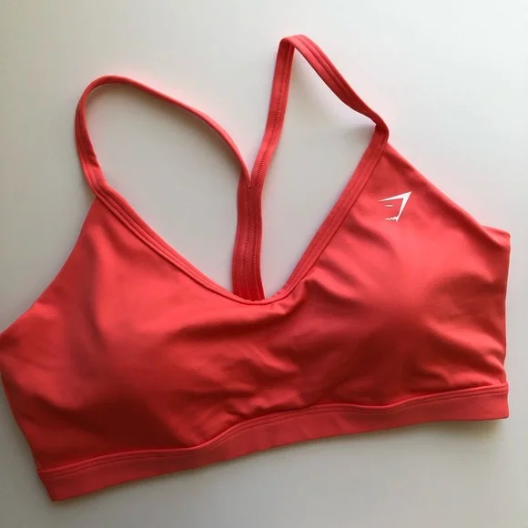 Gymshark L Training V Neck Sports Bra & Training Ruched Sports Bra Set - Picture 5 of 7